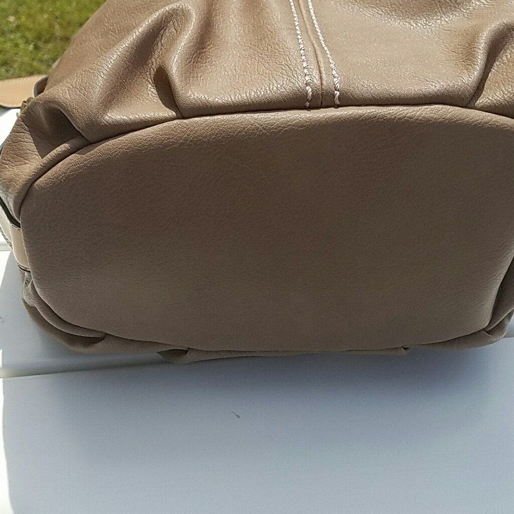 handbag - Picture 4 of 6